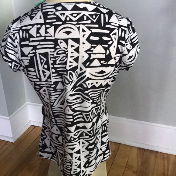 Notations black/white stretch knit top, NWT, PS - Picture 6 of 7
